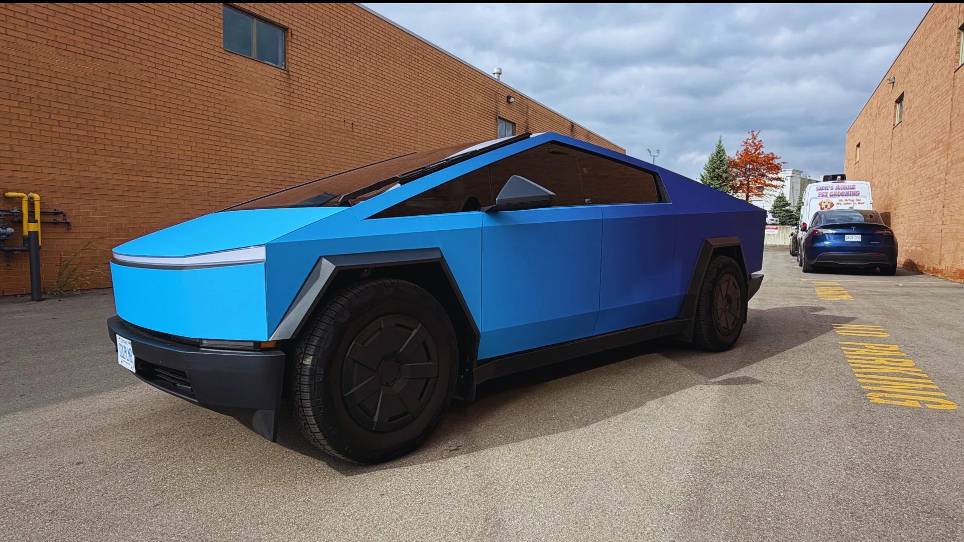 Custom Car Wraps in Toronto