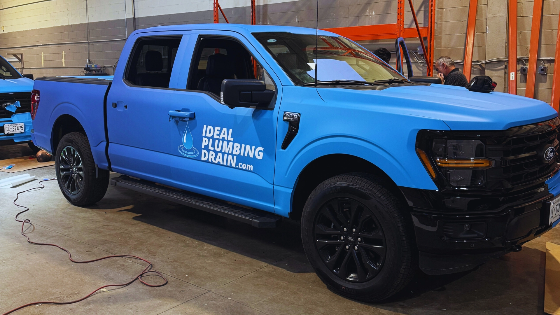 How to Maintain Advertising Wraps For Commercial Fleets