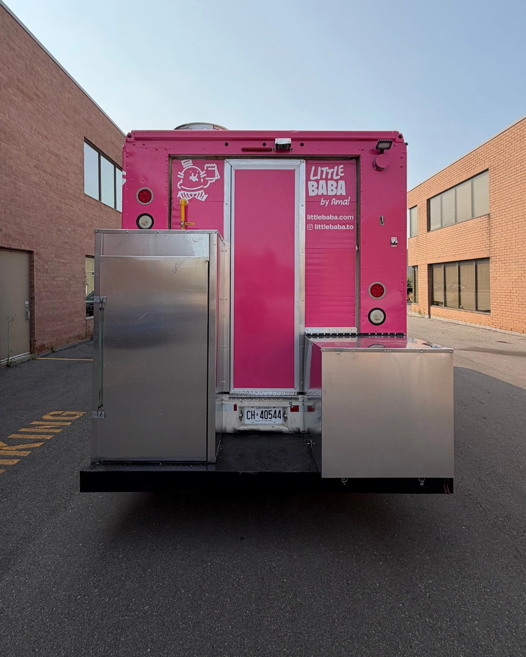 Custom Vinyl Wrap Installation on a Full-Size Food Truck